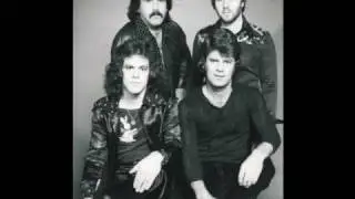 The Mixtures - Who Loves Ya?
