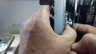 comment réparer un marche arrière d'un machine à coudre brodé africain