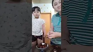 Lychee eating experience with my son. #baby #toddler #viral #fruit #happy #momlife