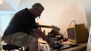The Naked Guitarist does sonic nudity with an MXR Carbon Copy