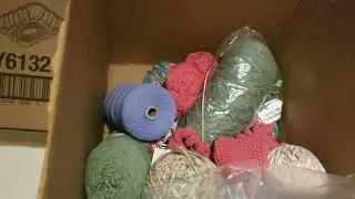 Yarn / Craft Room clean up ... before and after & Gizzy