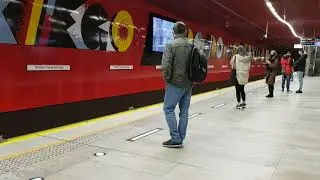 Rondo Daszyńskiego STACJA METRA WARSZAWA linia M2