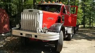 1970 Autocar A7564T idling