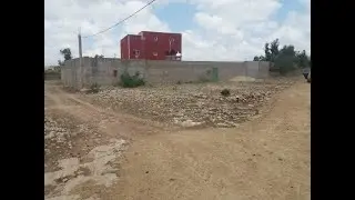 عزيب بعيد على اسفي ب 15 كلم .2 هكتار و نصف الاتصال ب0661727558