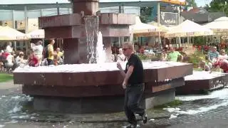 rick rolled at Sopot 2010 pologne by ryo59plus