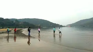 KARWAR BEACH||water sports & fishing
