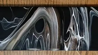 Simple, minimalstic transfer bloom. Fun, funky and flying off my table..