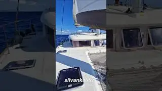 LIFE IS THIS 💙 HOW TO SAIL A CATAMARAN Cool Sailing Yachts Aegean Greece #saronic #greece #catamaran