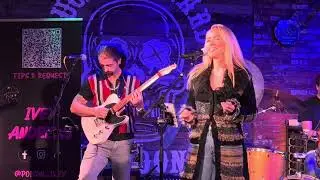 Ivey Andrews, Mark McCarthy 