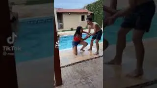 (o m&atilde;e  como a Isabela ta no baile )kkkk