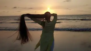 Tujhe aksa beach ghuma du😋 | Long hair | Pahadi rapunzel