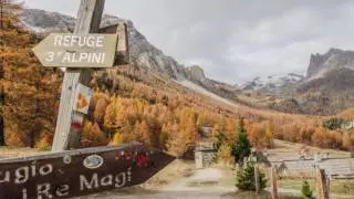 STARSLIDER - Timelapse @Valle Stretta (Autumn Leaves pt1)
