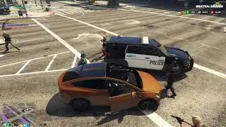 policia antirol hace mg por vestimenta de mafia y vdm
