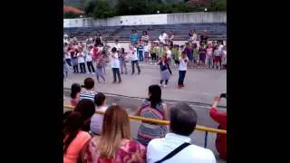 first graders dance