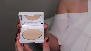CLOVE + HALLOW - Pressed Mineral Foundation