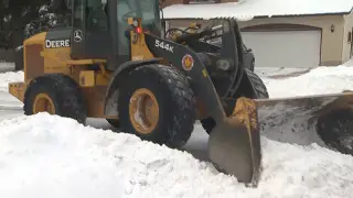 Snow leaves some Winnipeggers stranded