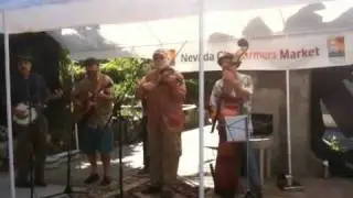Merry making at the Nevada city farmers market