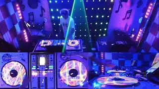 Reeeeeeeemix! Twitch.tv/ClubUnity