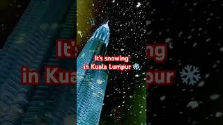 Snowing at KL #christmas #snowfall #klcc #explorekualalumpur #instagrammablespots #kualalumpurtravel