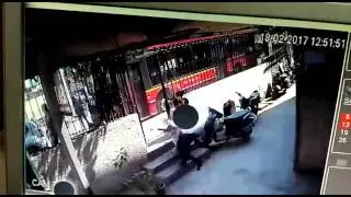 shalimar bagh dtc bus accident cctv footage