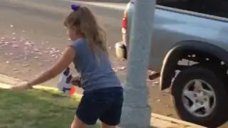 lll NERF ROLLER SKATE GIRL lll
