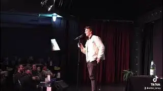 @elliot_loney Loney Live: Hughsey #standup #comedy #gags #impression #australia #standupcomedy