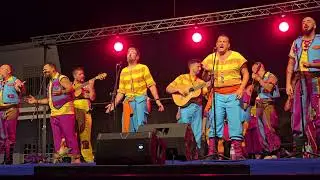 Y CUANDO YO ERA UN TONT0 de LOS LISTOS Comparsa LOS COLGAOS - Ecija