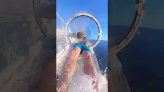 Aida Cosma Rutsche auf dem Meer, w&auml;hrend am Heck Fu&szlig;ball l&auml;uft 🤣⚽