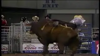 Todd Steinbock wrecks out - 93 BRO Tacoma