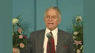 THE MYSTERY OF THE OUTER COURT OF THE TABERNACLE. Dr. William Soto Santiago