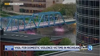 Event on Blue Bridge remembers victims of domsetic violence