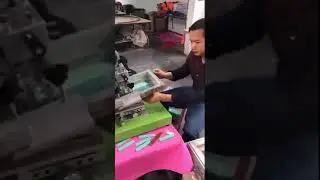 Semi-automatic Pneumatic Desktop Small Oblique Arm Flat Screen Printing Machine