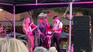 Bronwyn Keith-Hynes — The Chain (Fleetwood Mac cover) — Eagleview Town Center — Exton, PA — 8/19/25