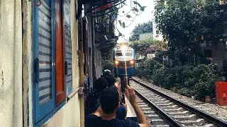 Hello From Vietnam’s Hanoi Train Street 🇻🇳 Hanoi Train Street Cafe