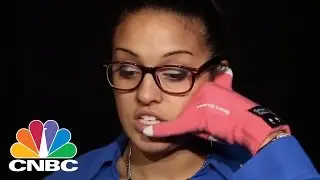 Cell Phone Smart Gloves | CNBC