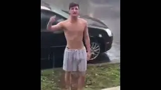 Me when your mom lightning strike meme (me when your mom stuttering meme)