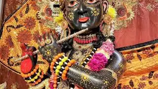 Sumnun kundal kaanun dhaarath