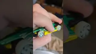 Hot Wheels Glow Wheels mattel track Hammer Collection (2016) Diecast Car Review Episode 973