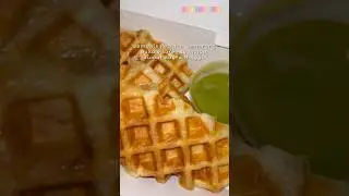 Aku makan MATCHA Waffle #streetfood SEMAWIS Pecinan Pasar Malam Semarang 2023 #nightmarket #croffle