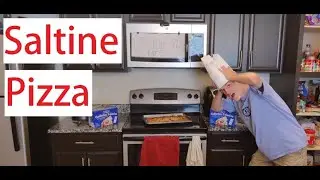 Scrumptious Saltine Pizza   |   Le Joe Smith Cafe