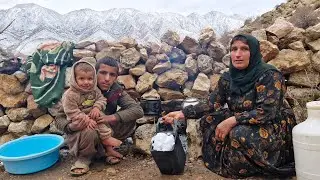 Из дома в душ на холоде: Марьям, мать-кочевница, изо всех сил пытается найти убежище.