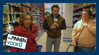 TWEE BEZOEKERS DOLBLIJ bij Hoogvliet in Winkelcentrum Lunetten