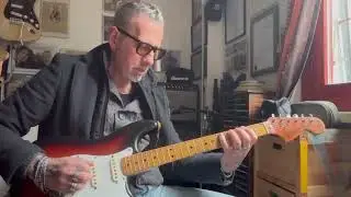 Cliff of Dover intro (Eric Johnson) played by Gianni Tomazzoni