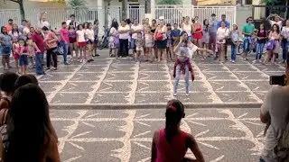 Flash Mob ONG Roda Dan&ccedil;ante - Allany Leone