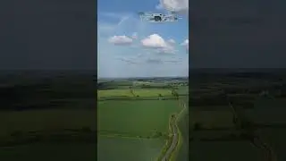DJi Mini 2 Drone's Flight Portrait video over Barton Hills Luton UK #shorts #vertical #Village 23
