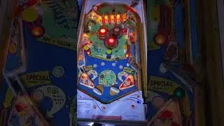 Pinball HD Multiball Bally Mad World 1964