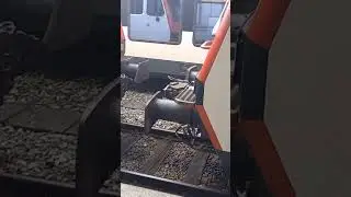 Domino coupling! Two regional swiss trains couple in Bienne #trainspotting  #traincoupling #sbb