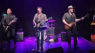 Jiri Nikkinen The Beatles Tribute Band Kotkan Kairossa: Taxman