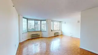 1 2nd Street, Unit 707, Jersey City, NJ - Presented by Vinit Nagda