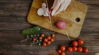 Salade L&eacute;g&egrave;re Fra&icirc;cheur : Recette Facile et Estivale &agrave; la Fraise et Feta